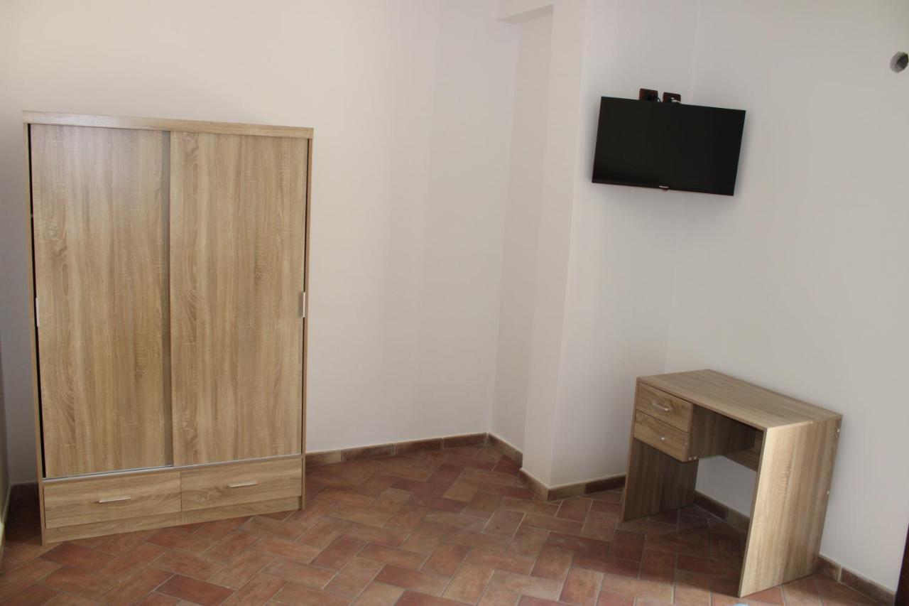 B&B Casa Giuliana バレストラーテ エクステリア 写真